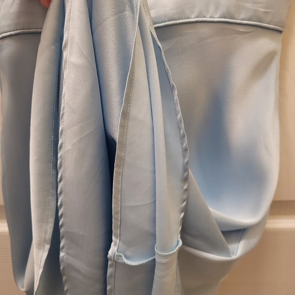 ABERCROMBIE & FITCH V-NECK SLEEVELESS SATIN MINI PARTY DRESS SZ SM TALL 💫NWT💫 - Picture 11 of 16